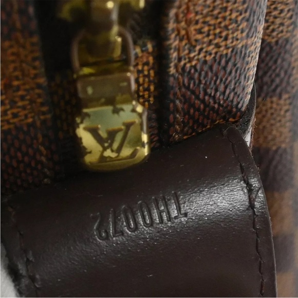Louis Vuitton Damier Naviglio Messenger Bag - Picture 11 of 11